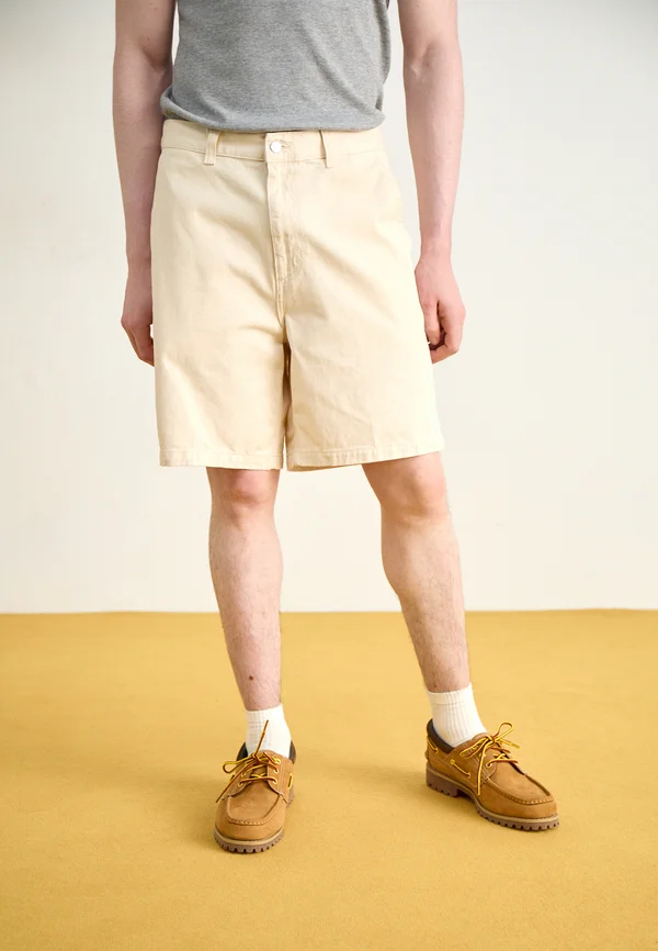 DREWE - Shorts - off-white