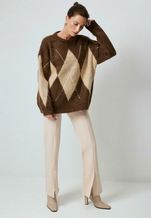 DROP SHOULDER DIAMOND PATTERNED  - Jumper - brown