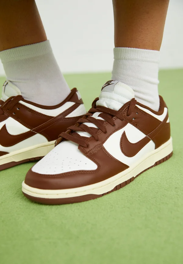DUNK LOW - Trainers - sail/cacao wow/coconut milk
