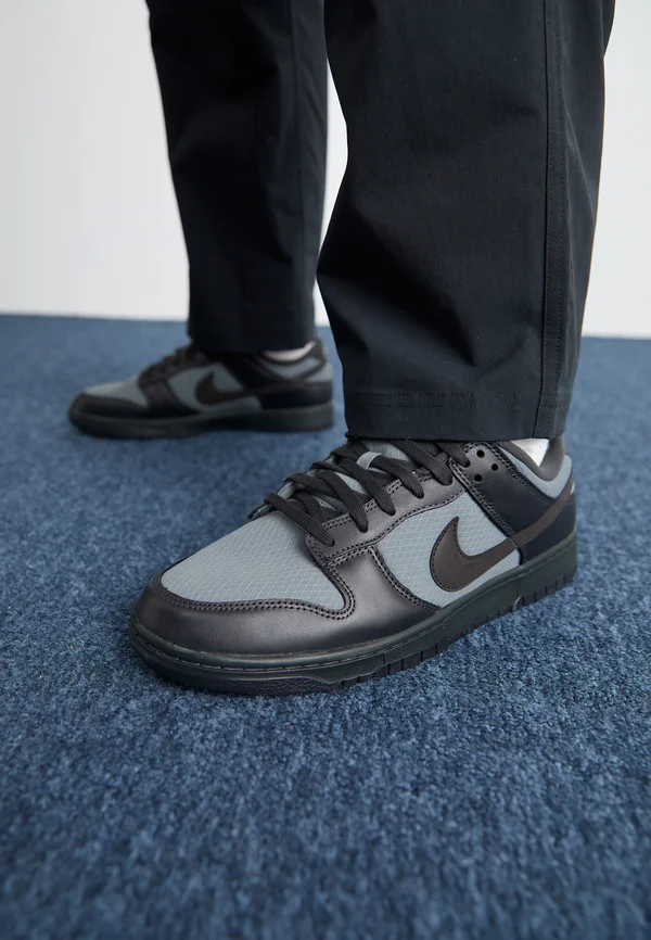 DUNK RETRO SE - Trainers - anthracite/black/smoke grey/anthracite/racer blue