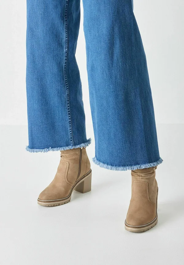 ELEGANTE MIT TOUCH-IT - Cowboy/biker ankle boot - beige