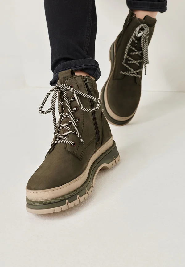 ELEGANTE REMOVABLE SOCK - Platform ankle boots - olive