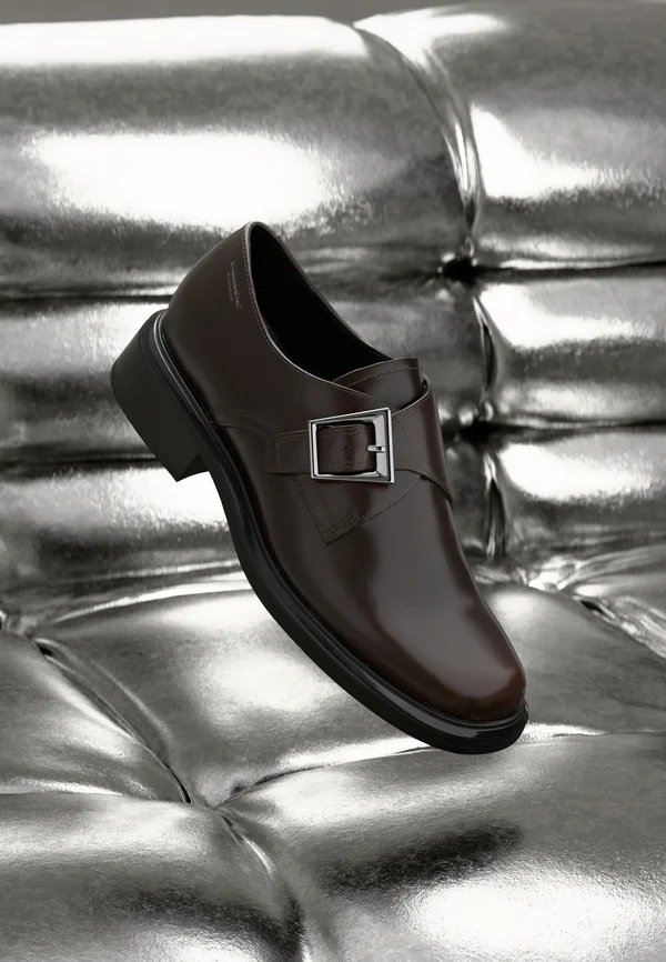 ELLIS - Slip-ons - chocolate
