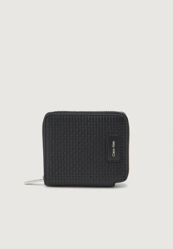 EMBOSSED ZIP BILLFOLD - Wallet - black