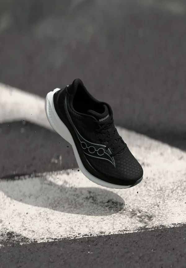 ENDORPHIN SPEED 5 - Road running shoes - black/white