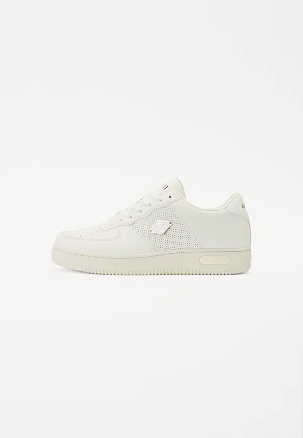 EPIC TAG - Trainers - white