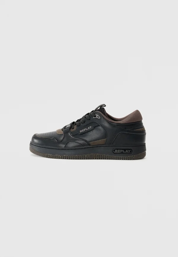 EPIC  - Trainers - black lead