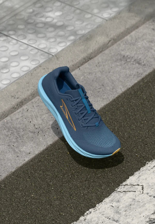 ESCALANTE 4 - Road running shoes - navy