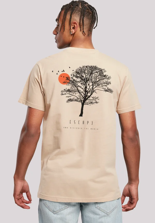 ESCAPE DISCOVER THE WORLD TREE BIRDS - Print T-shirt - sand