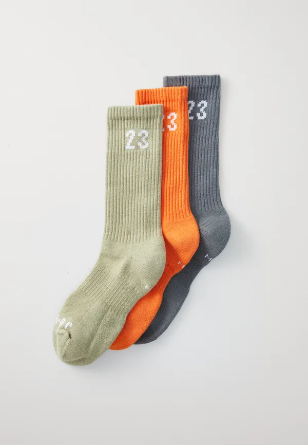ESSENTIAL CREW 3 PACK UNISEX - Sports socks - medium khaki/iron grey/starfish/white