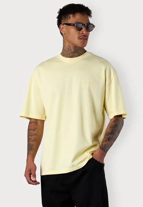 ESSENTIAL OVERSIZED 2.0 - Basic T-shirt - pastelyellow