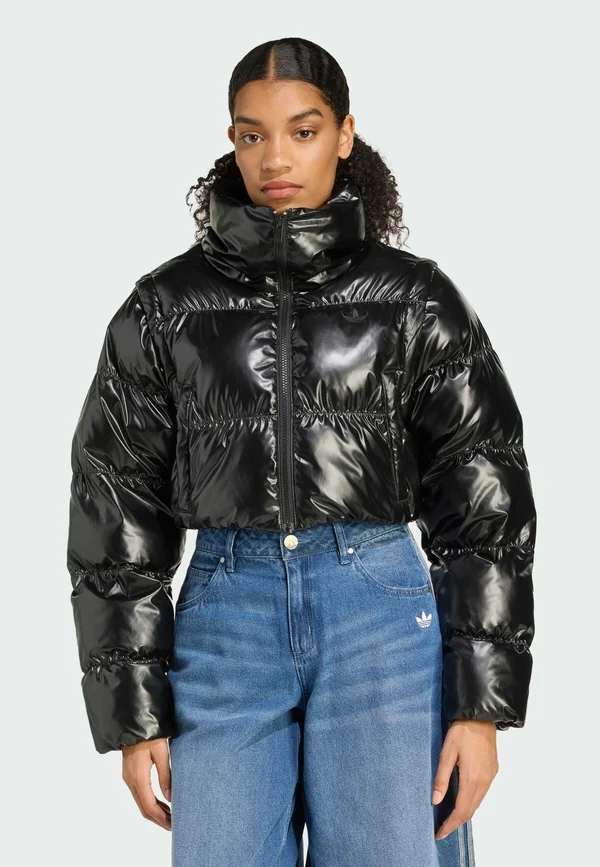 ESSENTIALS GLOSSY 2-IN-1 CROPPED  - Winter jacket - black