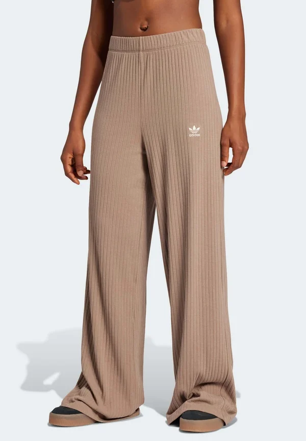 ESSENTIALS WIDE RIBBED PANTS - Trousers - trace brown