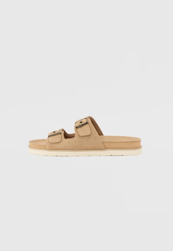FAIRFO - Mules - sand