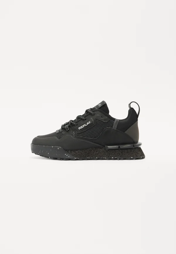 FIELD SPEED GRID - Trainers - black