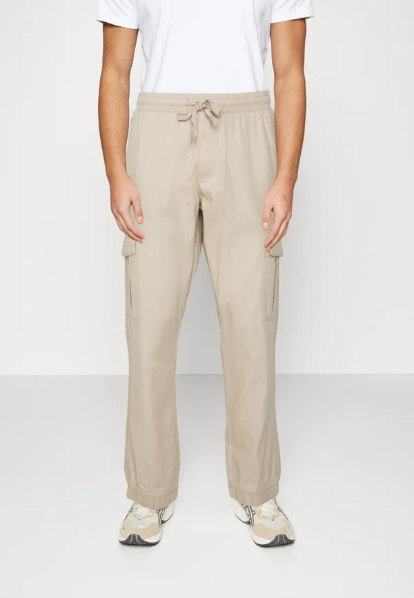 FINECARSTONE - Cargo trousers - stone
