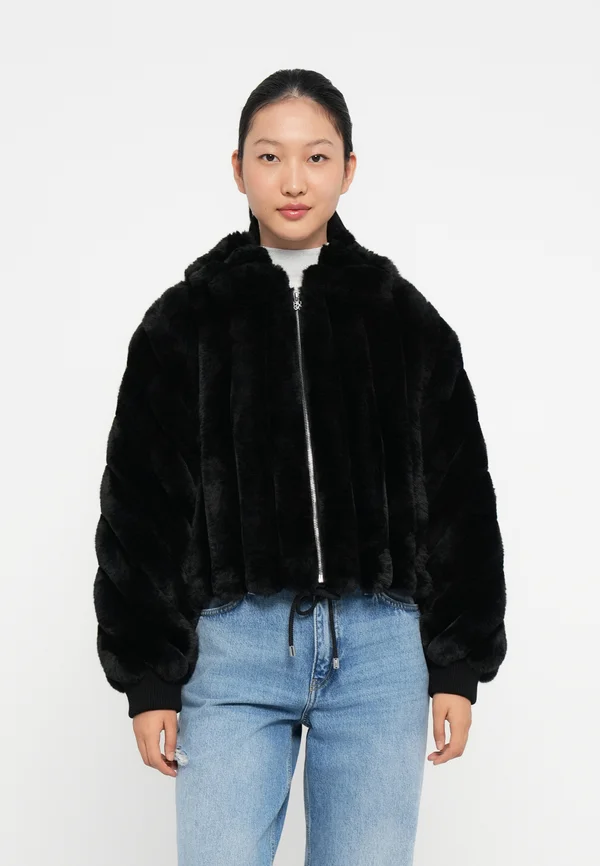 FLORIANE - Winter jacket - black