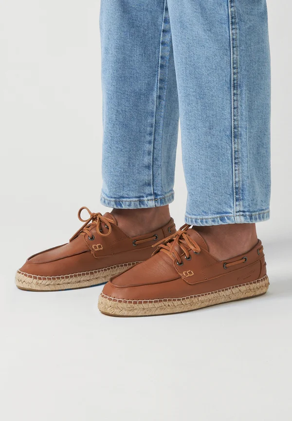 FONTVIEILLE - Boat shoes - cuoio leather