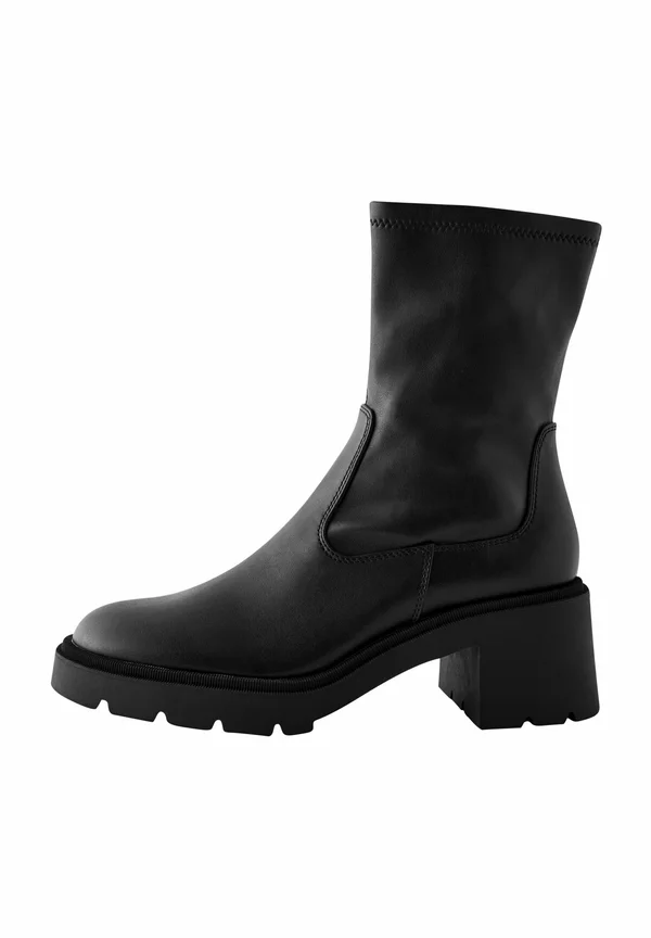 FOREVER COMFORT CHUNKY  - Platform ankle boots - black