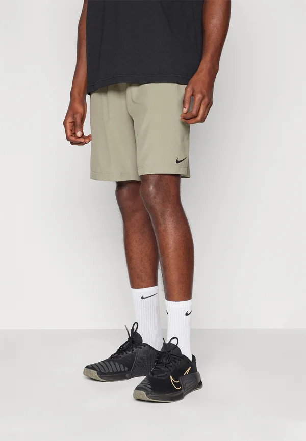 FORM - Sports shorts - light army/black