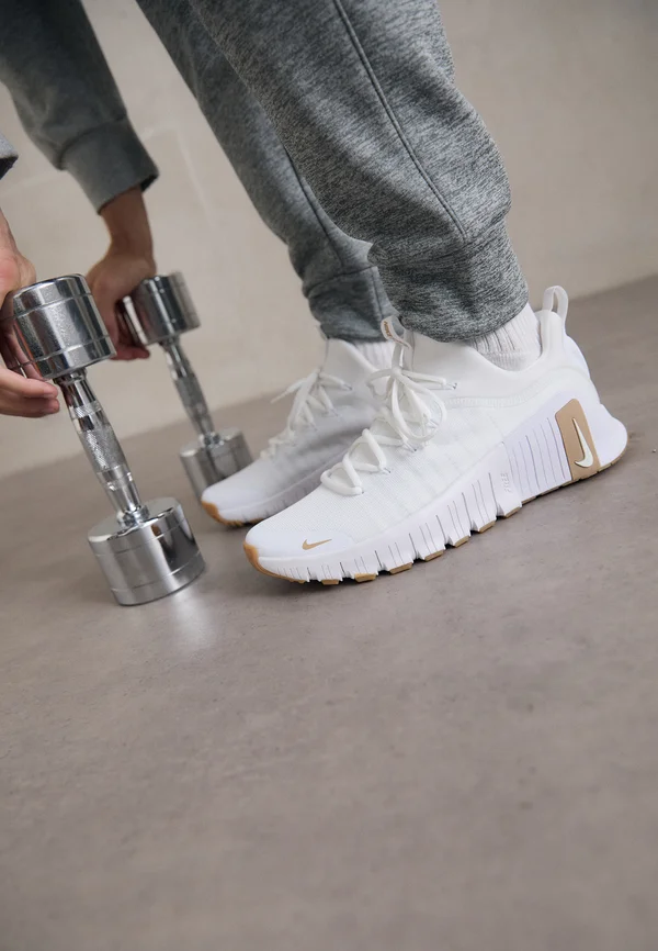 FREE METCON 6 - Training shoe - white/hemp/gum brown