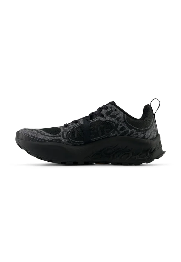 FRESH FOAM X HIERRO V8 GTX - Trail running shoes - black