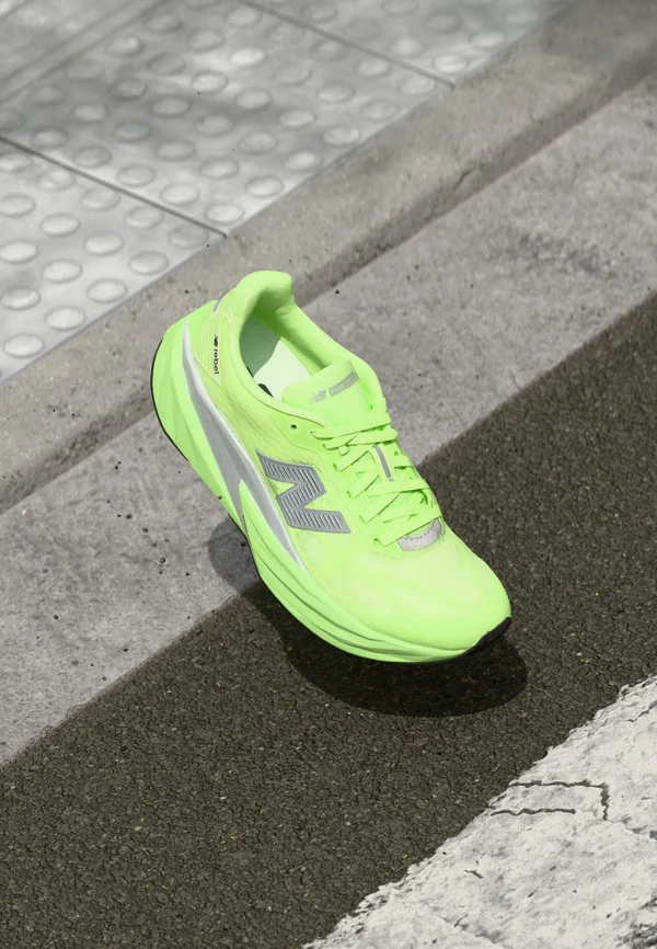 FUELCELL REBEL V5 - Road running shoes - lab green