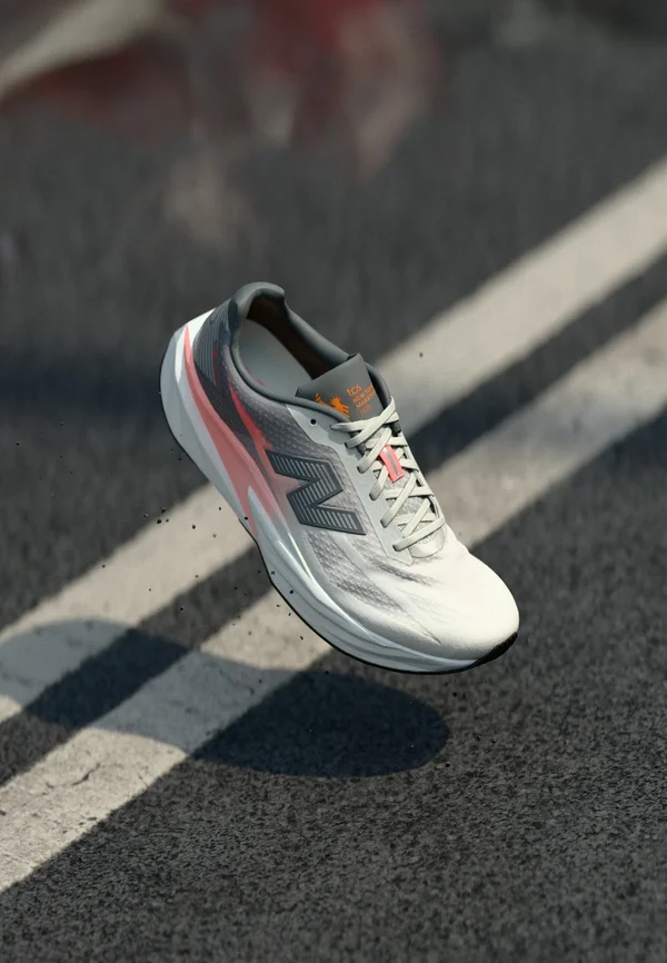 FUELCELL REBEL V5 - Walking trainers - grapefruit