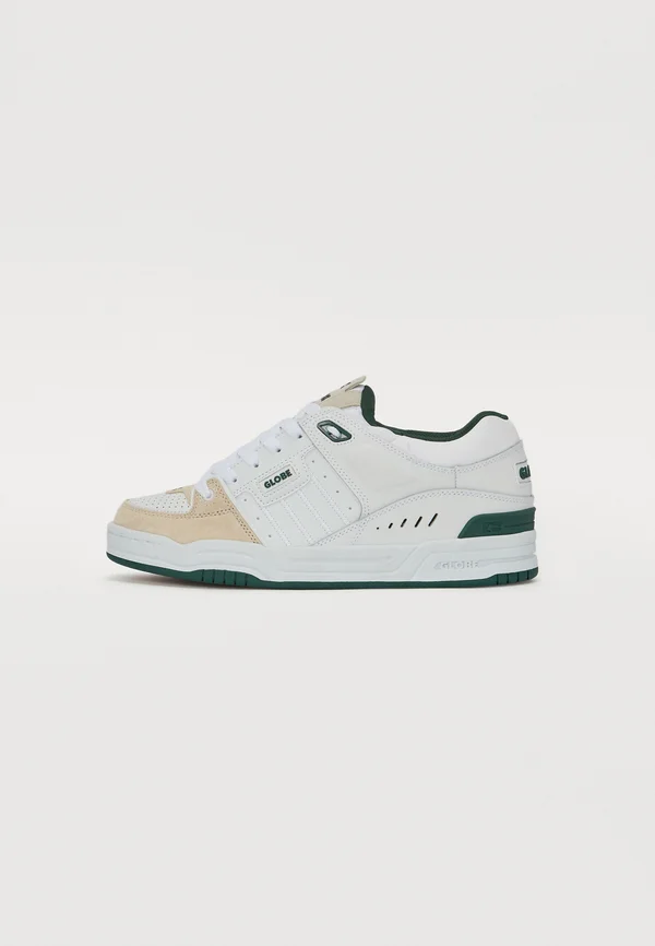 FUSION - Skate shoes - white/green