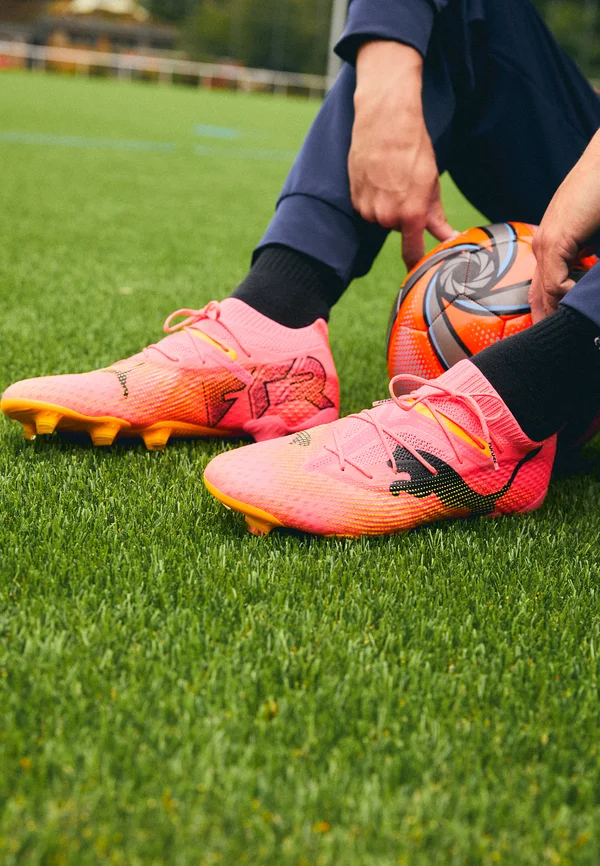 FUTURE 7 ULTIMATE FG/AG - Football boots artificial grass - sunset glow/black/sun stream