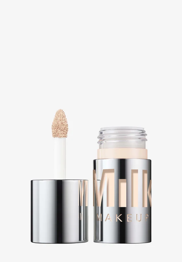 FUTURE FLUID ALL OVER CREAM CONCEALER - Concealer