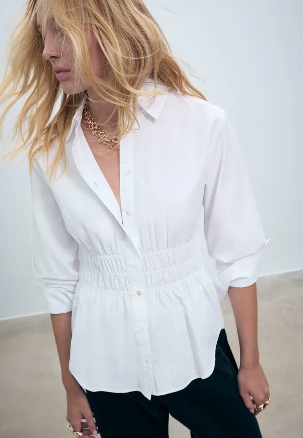 GATHERED - Button-down blouse - white