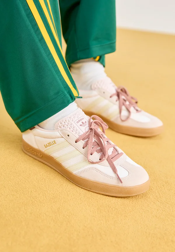 GAZELLE INDOOR - Trainers - quartz/warm clay