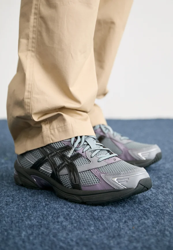 GEL-1130 UNISEX - Trainers - sheet rock/black