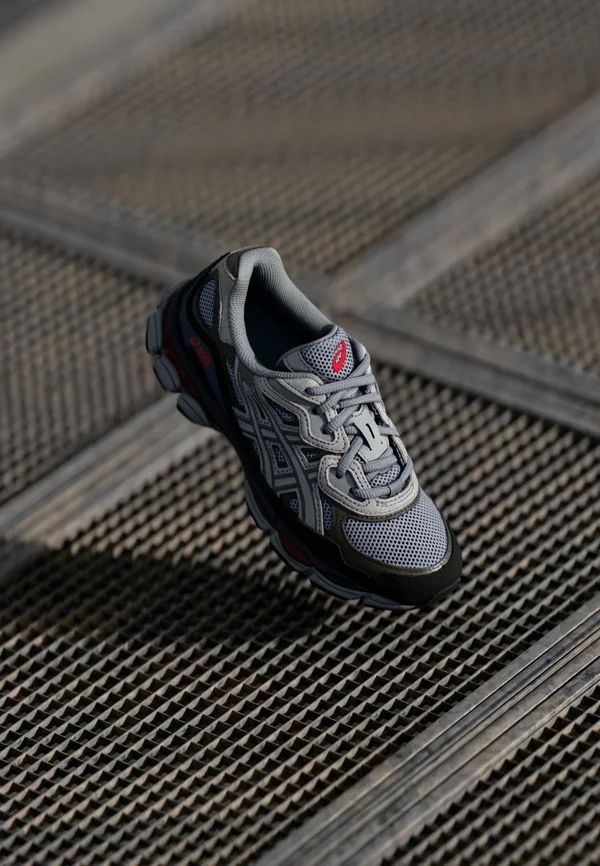 GEL NYC UNISEX - Trainers - gravel/black