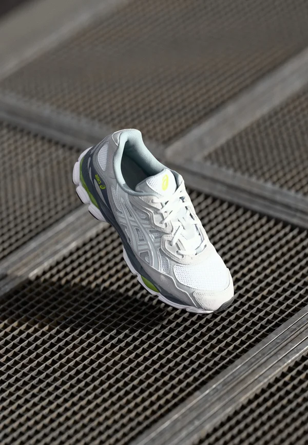 GEL NYC UNISEX - Trainers - white/glacier grey