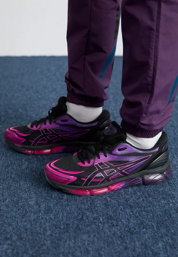 GEL QUANTUM 360 VIII UNISEX - Trainers - black/pink glow