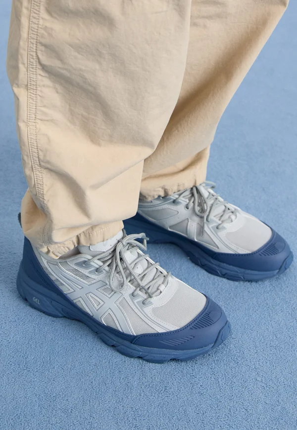 GEL-VENTURE 6 SHIELD UNISEX - Trainers - grand shark/piedmont grey