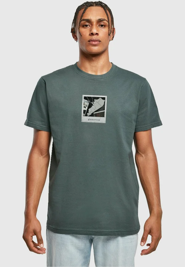 GLAMOROUS MEMORY - Print T-shirt - bottlegreen