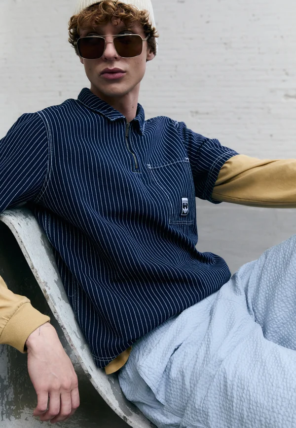 GRAPHIC  - Polo shirt - medium blue denim