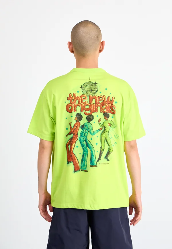 GROOVE TEE - Print T-shirt - lime punch