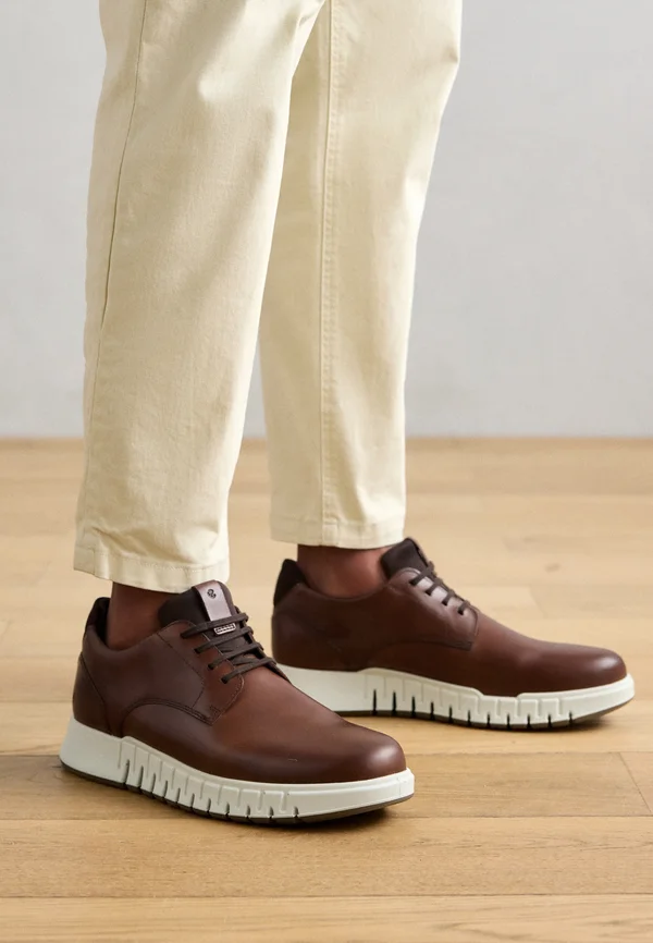 GRUUV STUDIO M - Trainers - brown