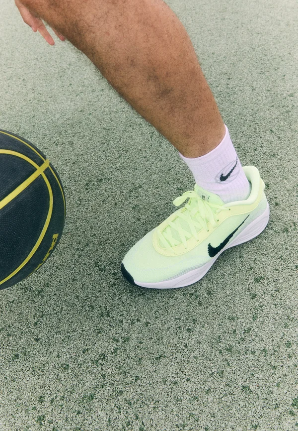 G.T. HUSTLE ACADEMY - Basketball shoes - barely volt/black/pure platinum-coloured