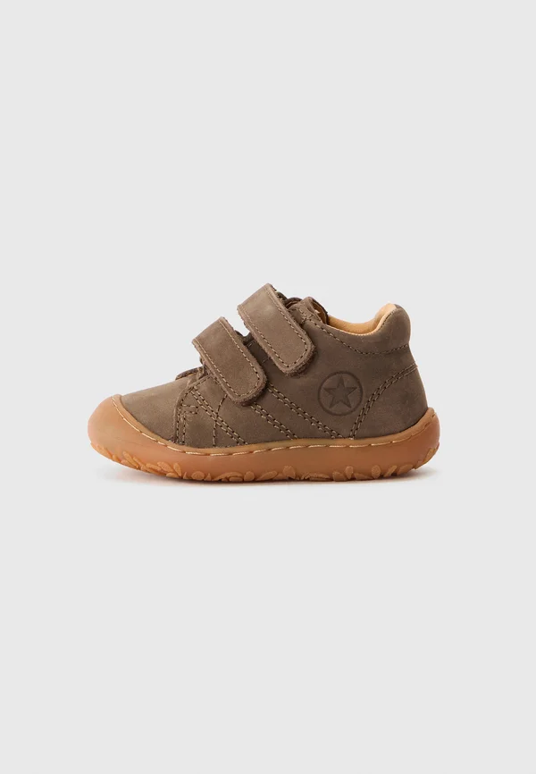 HALE UNISEX - First shoes - dark brown