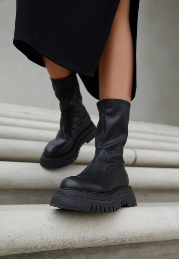 HALSEY - Classic ankle boots - black