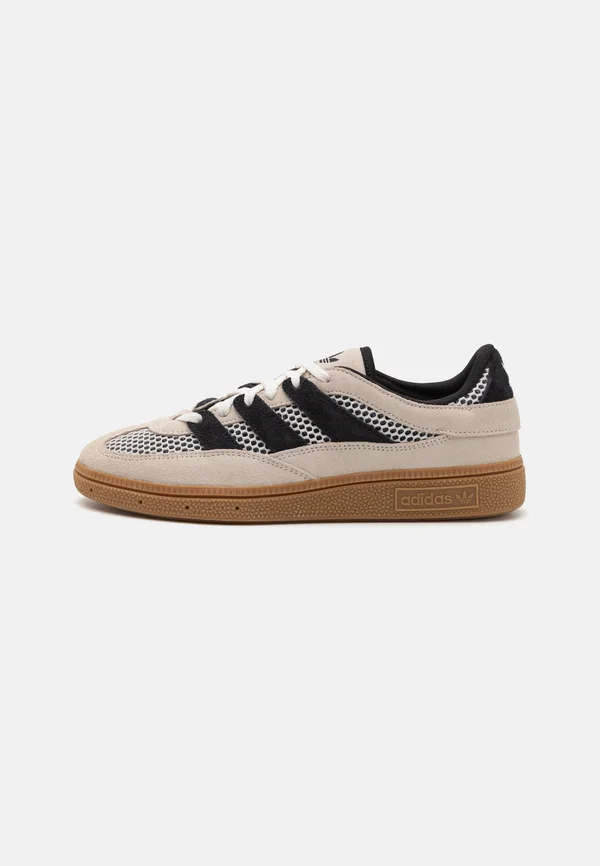 HANDBALL SPEZIAL ST UNISEX - Skate shoes - off white/core black/alumina