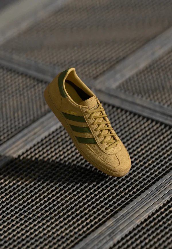 HANDBALL SPEZIAL UNISEX - Trainers - golden beige/focus olive