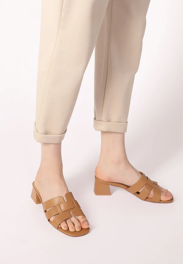 Heeled mules - bronze