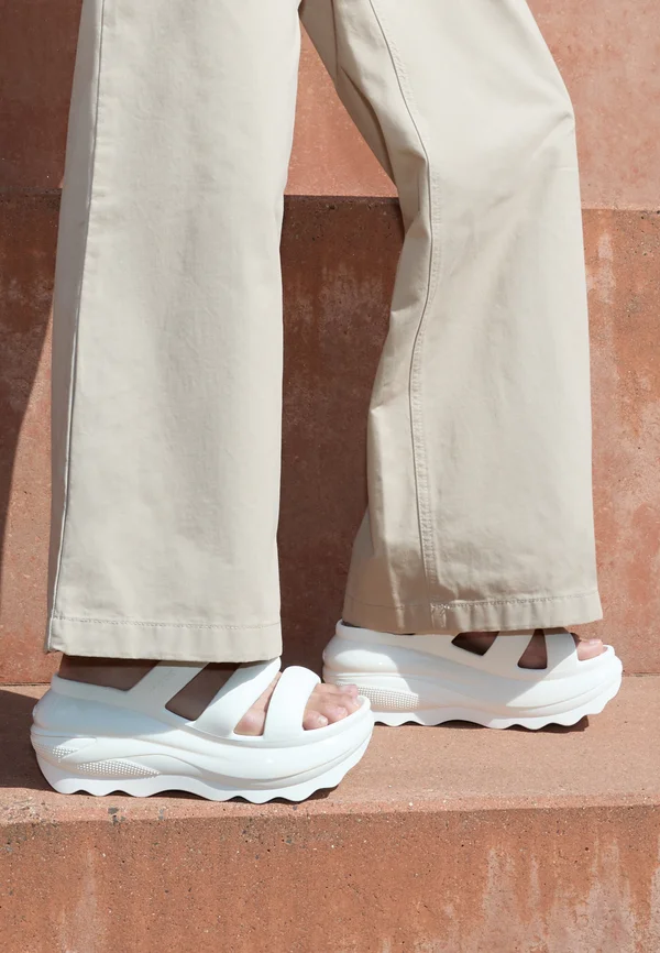 Heeled mules - chalk