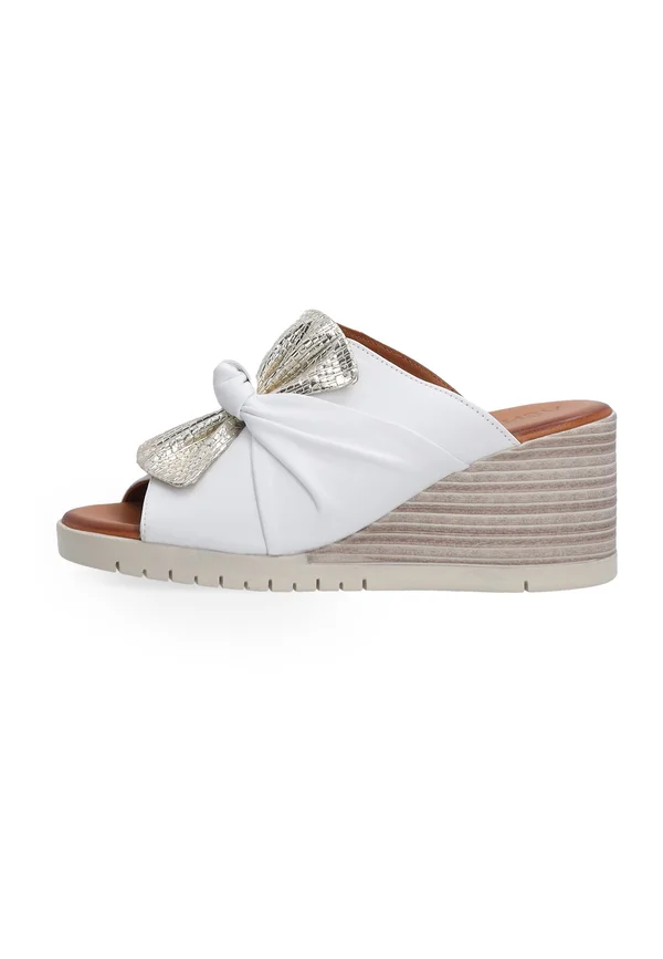 Heeled mules - white
